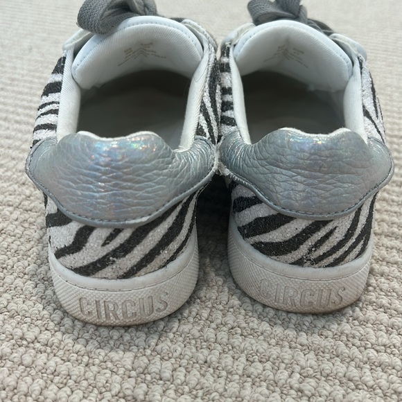 zebra sneakers - Picture 3 of 4